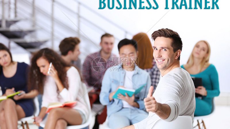 报考心理咨询师需要具备一定的学历要求。根据不同级别，学历要求如下：